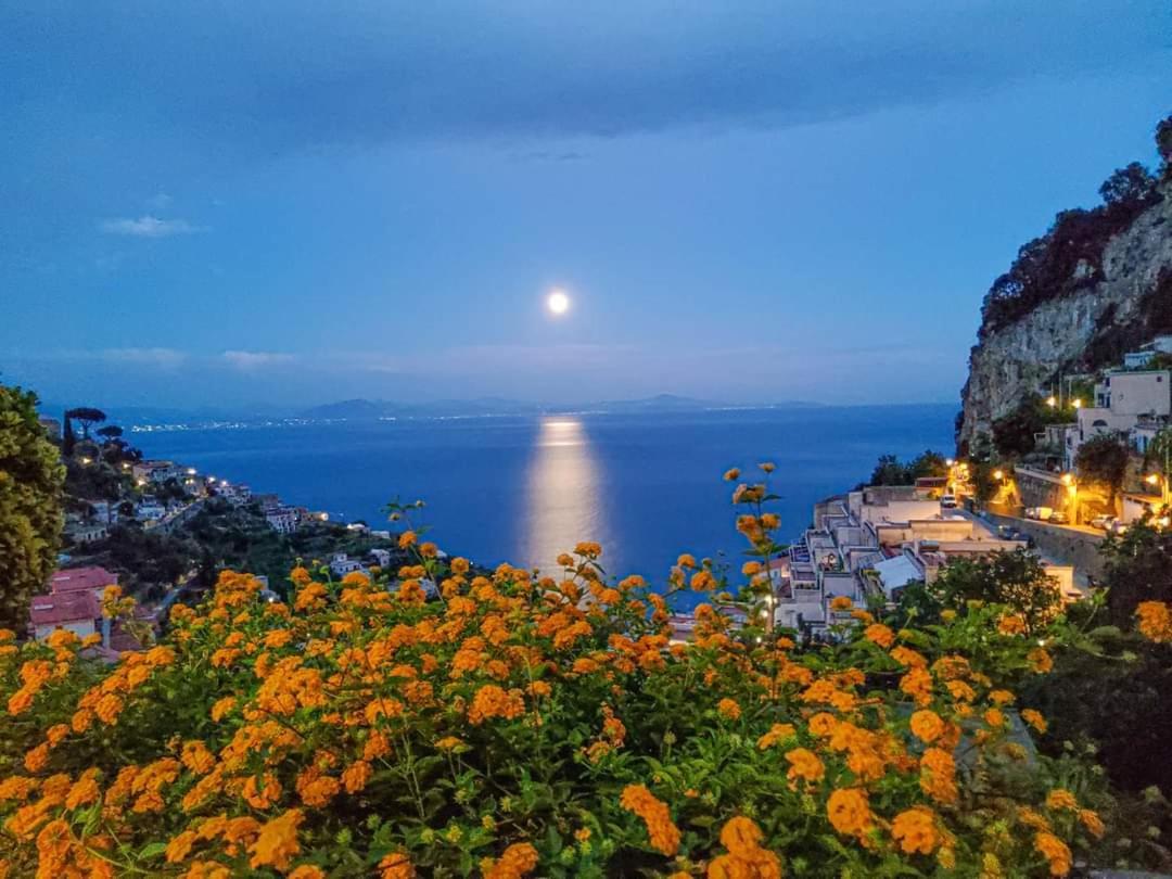 La Villa Di Enzo Casa Vacanze Con Vista Mare Амальфі Екстер'єр фото